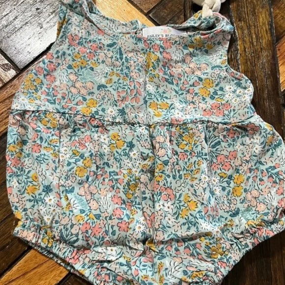 Baby Girl Bailey's Blossoms Romper Bundle size 3-6 months - Picture 4 of 5